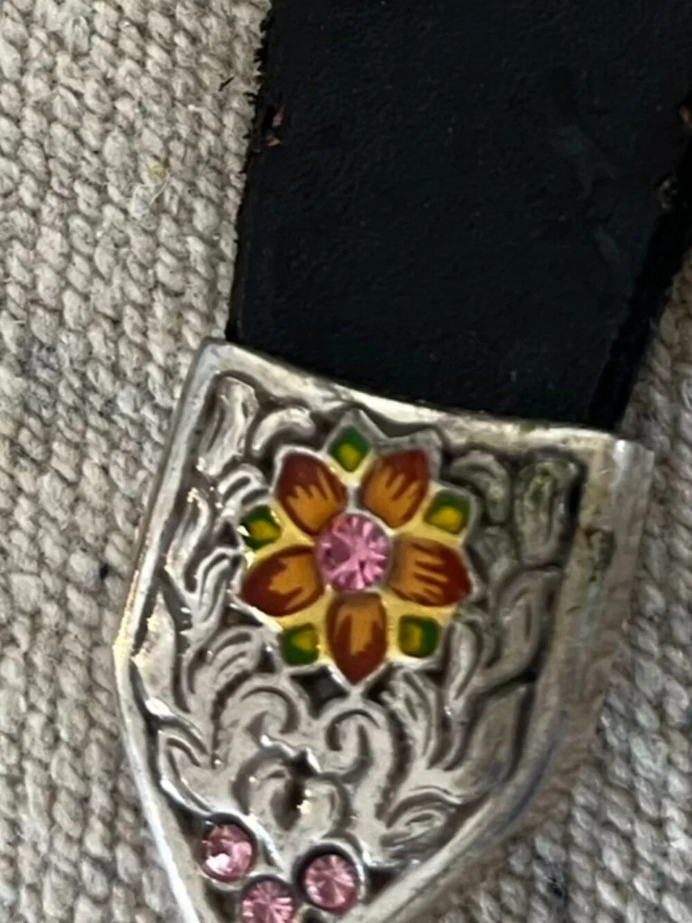 TLF Woman Beautiful Blindly Floral Rhinestone/Silver Tone Leather Western Belt